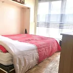 Charmant Appartement Parisien