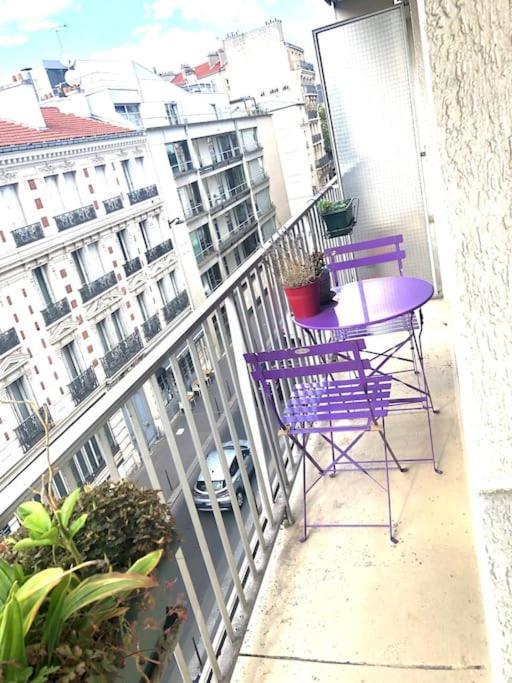Apartment Charmant Parisien Paris